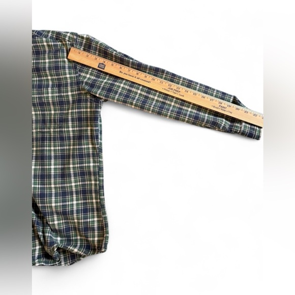 EDDIE BAUER FLANNEL SIZE MEDIUM - Picture 8 of 8